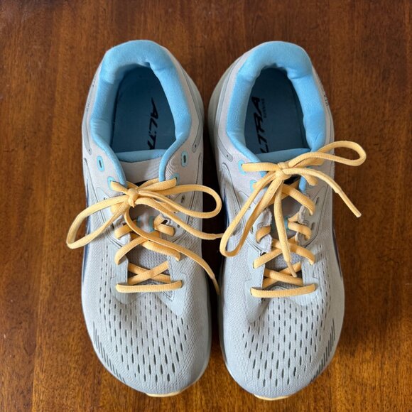 Altra Via Olympus - Picture 11 of 16